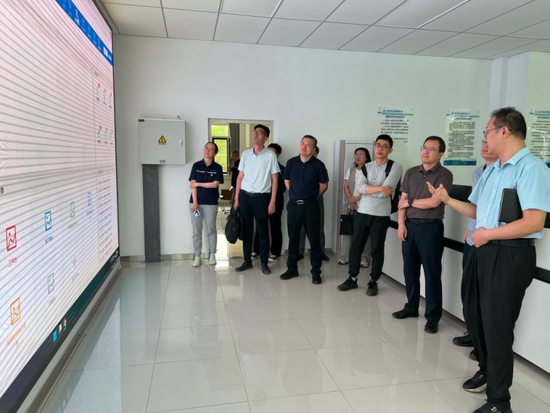 集团公司副总经理王文刚在银川中铁水务调研指导企业提质增效工作